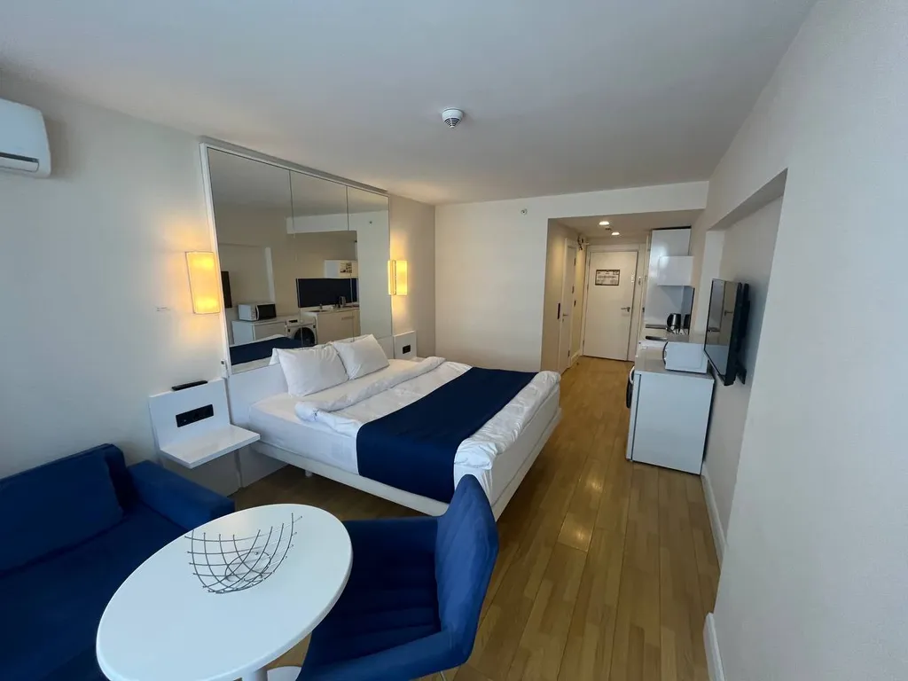 Студия у моря с шикарным видом в Апарт-Отеле Orbi City