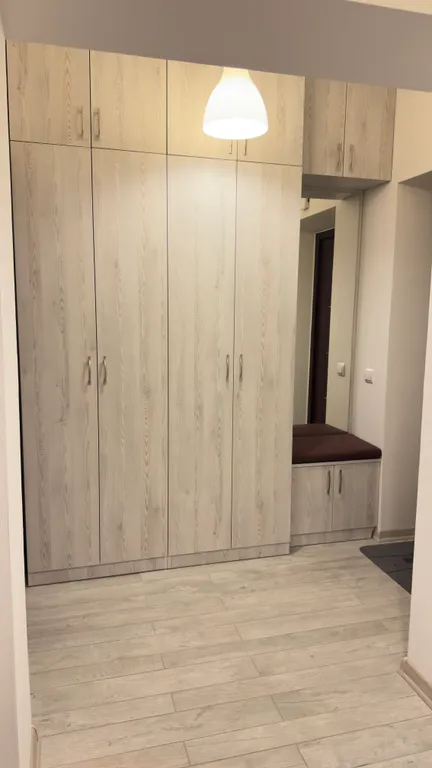 Просторная двухуровневая квартира в пяти минутах от моря