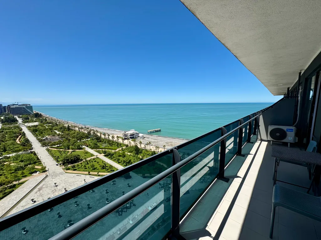 Orbi Beach Tower №1812 — море, парк, небоскреб