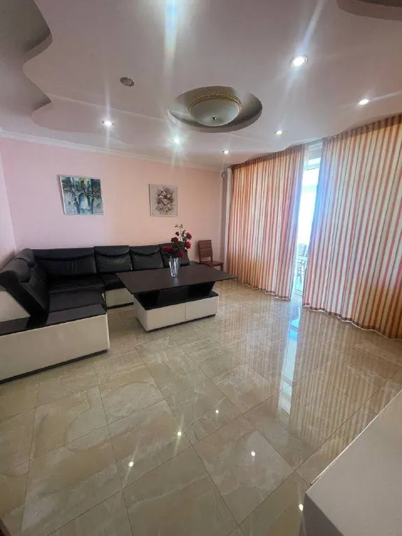 Пентхаус с видом на море и террасой