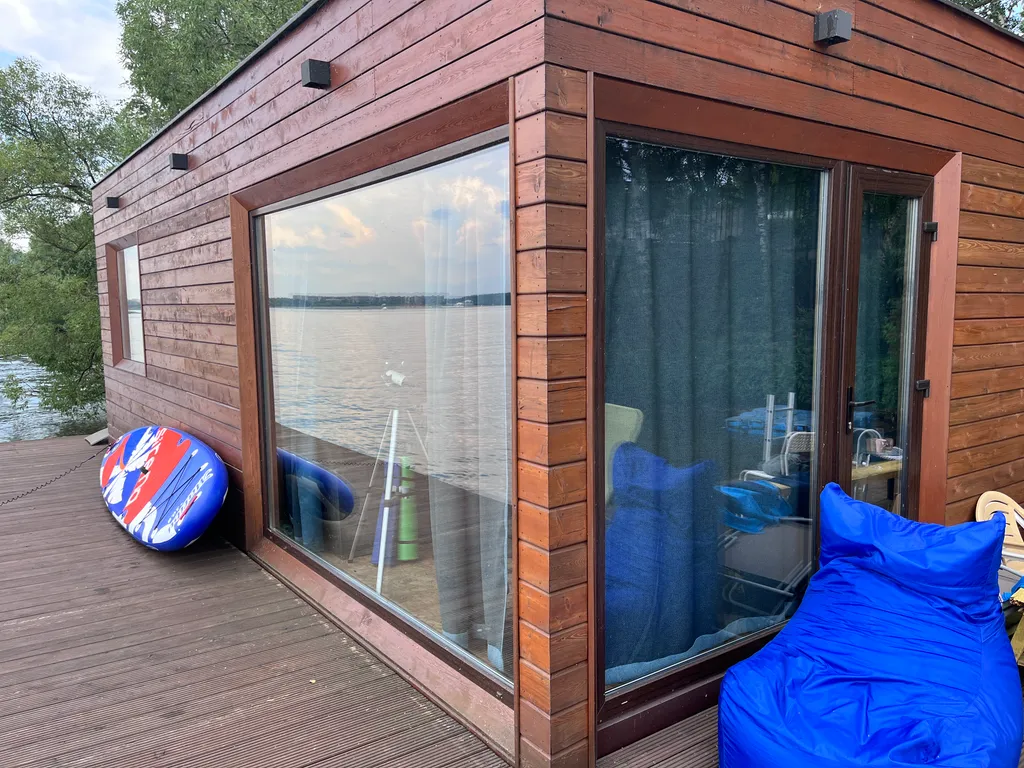 Коттедж Дом на воде с шикарным видом на большую воду и нереальные закаты — Подрезово