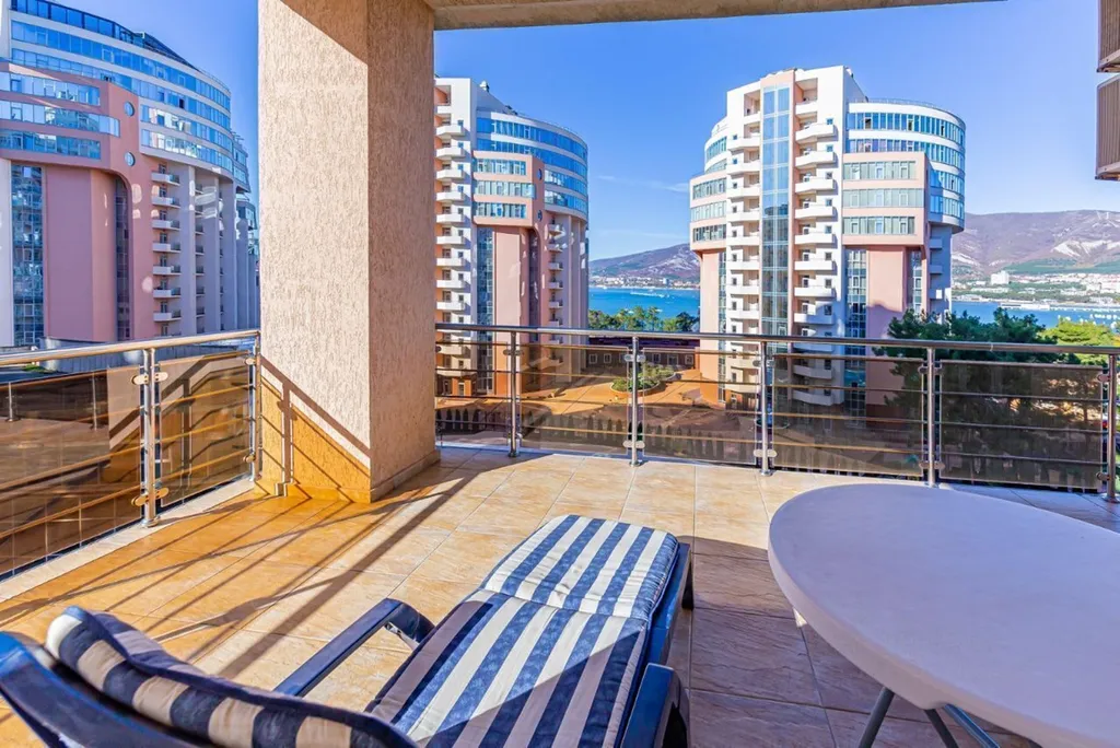 3х-комнатная квартира с видом на море