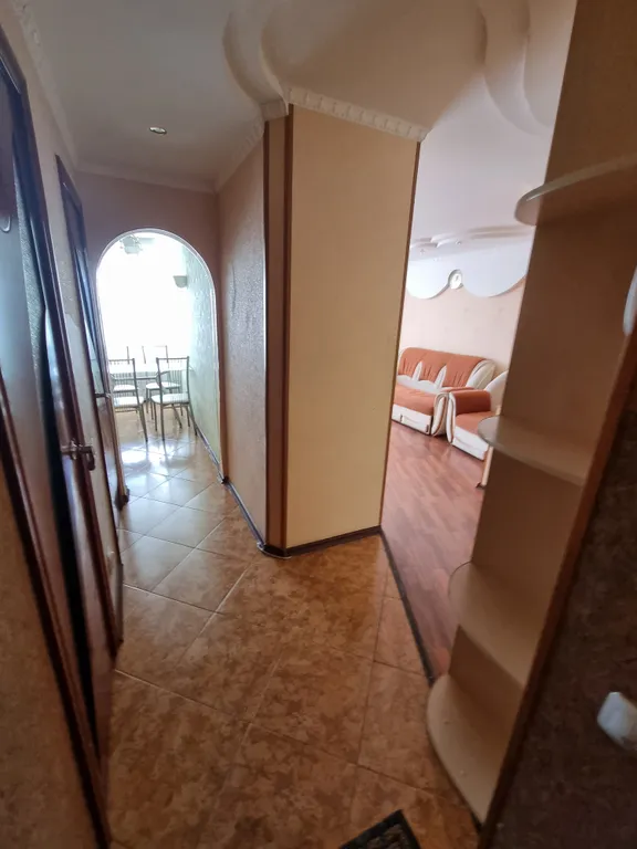 Хорошая двухкомнатная квартира