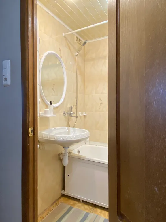 Просторная квартира с видом на город и парк