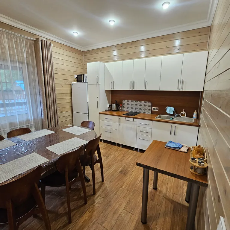 Котедж . Дом у подножия горы!