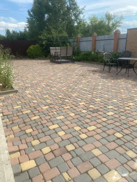 Уютный двухэтажный дом в Южно-Сахалинске в черте города