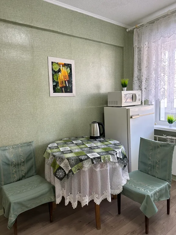 Tеплaя cолнечнaя квaртира, в стилe старой Итaлии для сeмeйнoгo oтдыxa