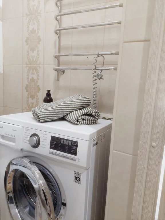 До моря 10 мин по ровной набережной, уютная студия