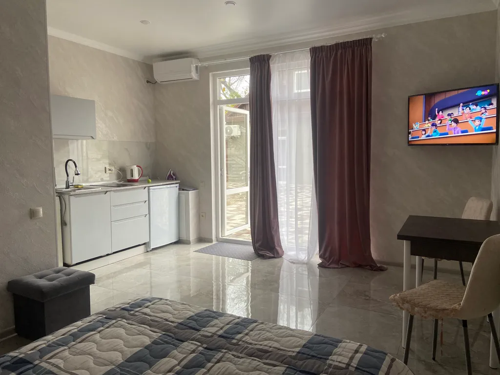 Квартира в гостевом доме, на частной территории студия — аренда посуточно в Ессентуки