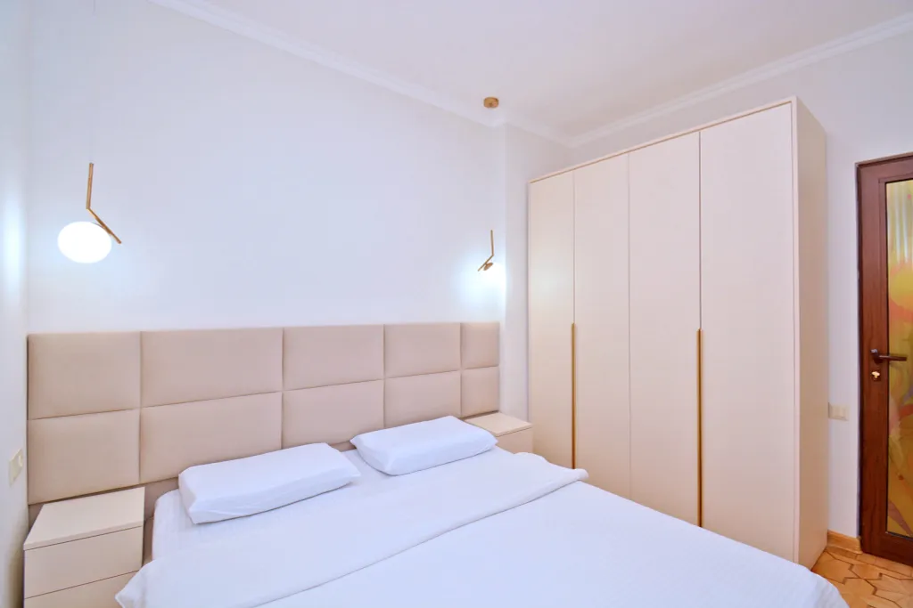 Уютная квартира на площади Сахарова (в самом сердце города)