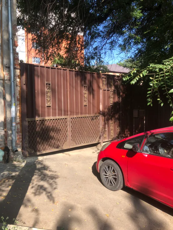 Студия в саду