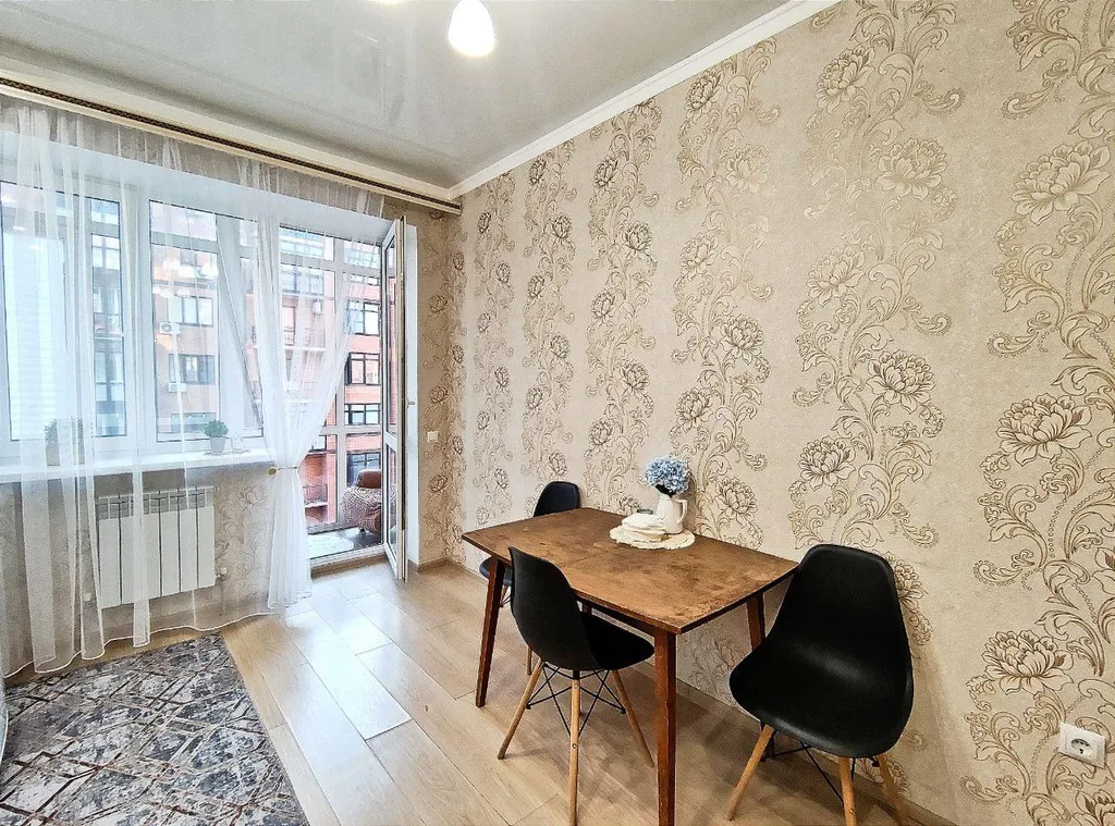 Апартамент с лоджией