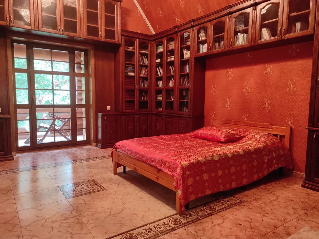 Коттедж Дом с тропическим бассейном, сауной и каминами — Московский