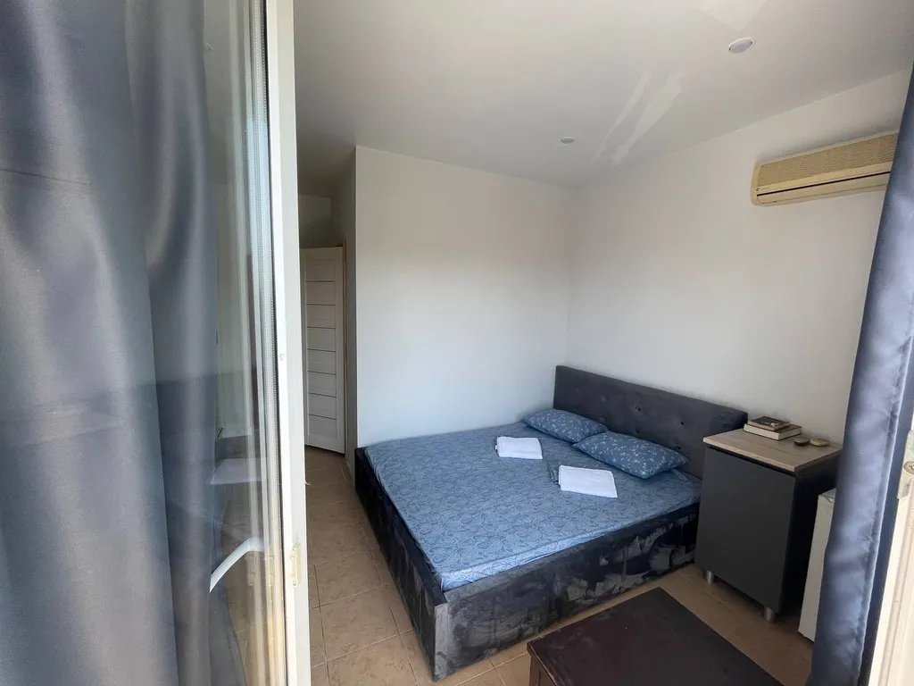 Студия в 50 метрах от моря