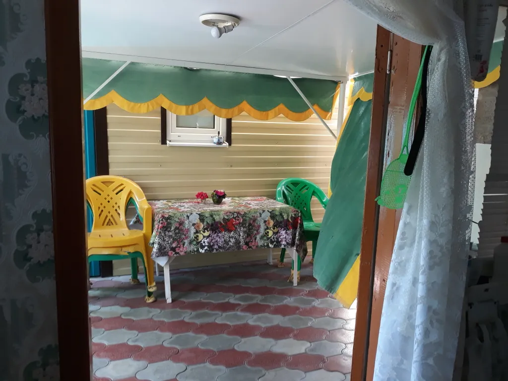 Номер на троих с балконом