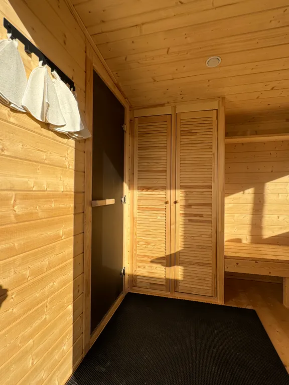 Коттедж Coral с 2-мя спальнями на Ладожском озере