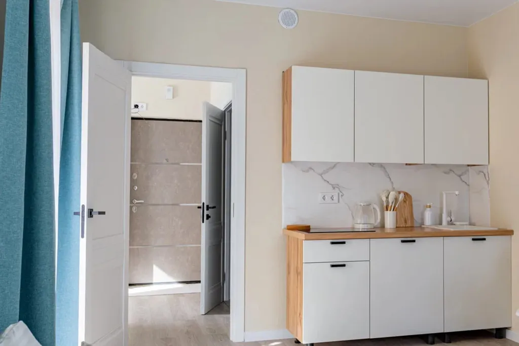 Светлая квартира - студия в ЖК Летний