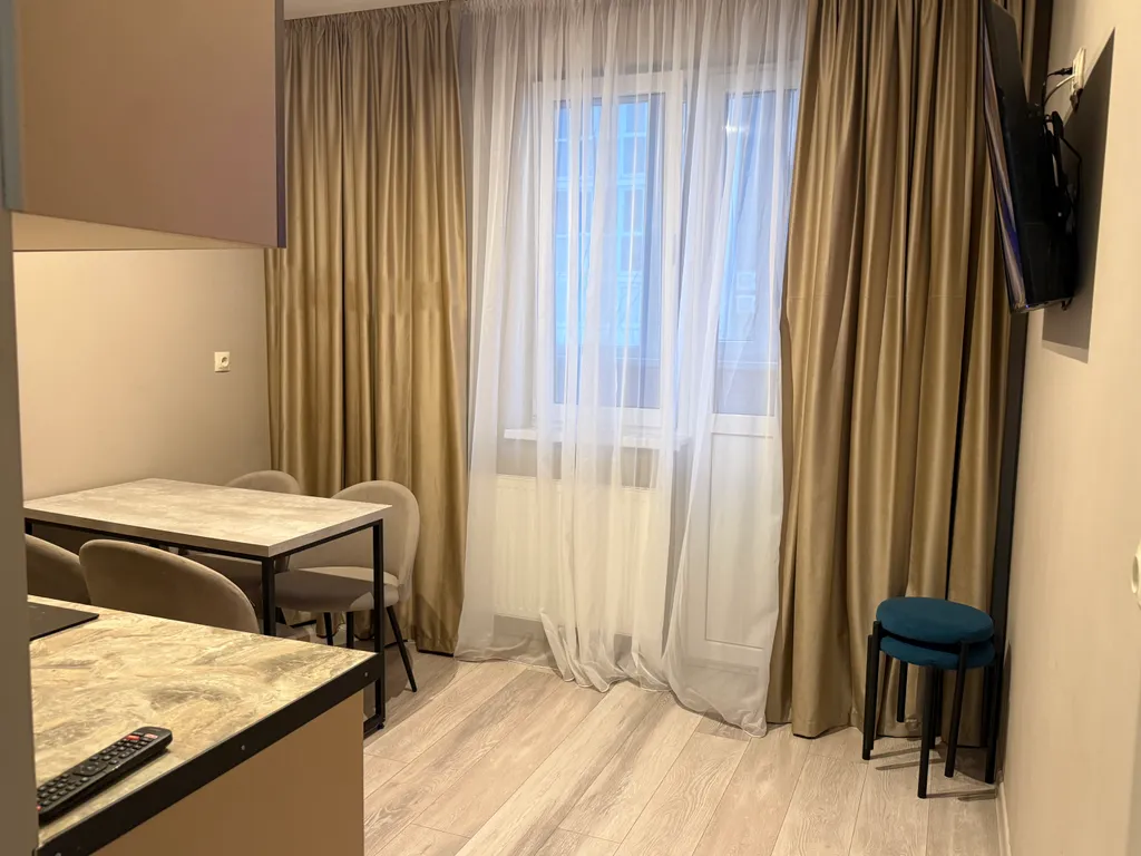 Двушка с евроремонтом и атмосферой загорода