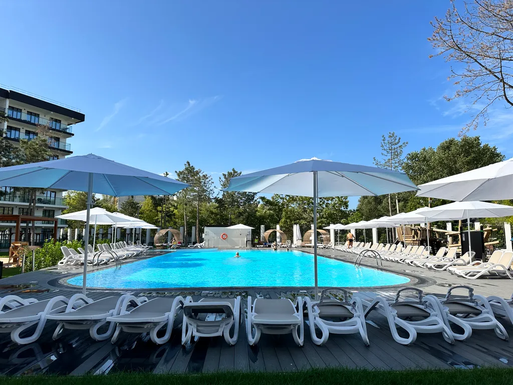 Квартира Евродвушка в клубной резиденции Европа с бассейном — аренда посуточно в Анапа