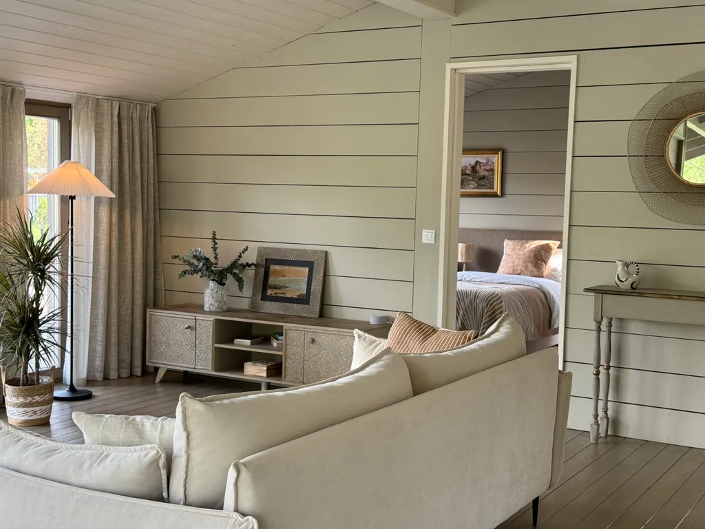 Уютный загородный дом в тишине