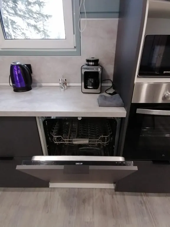 Большой дом на горе у подъемников