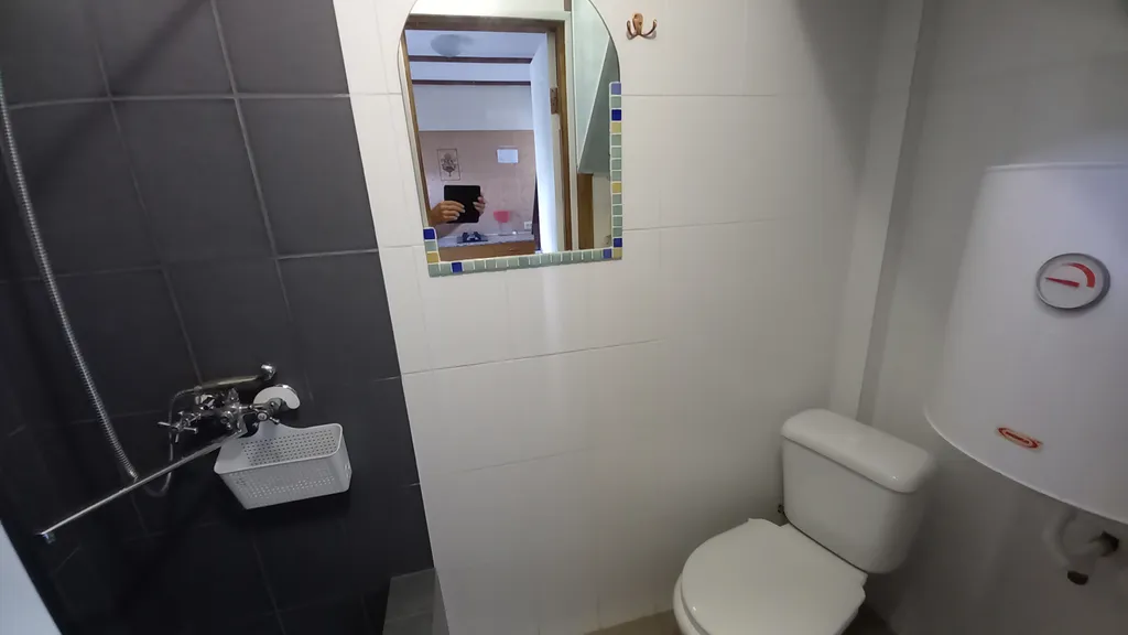 Дачный зелёный домик в Орджоникидзе