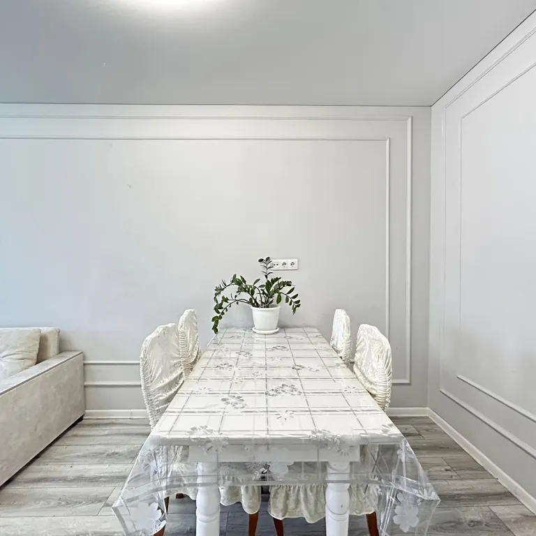 Элитная трехкомнатная квартира в ЖК 12 месяцев