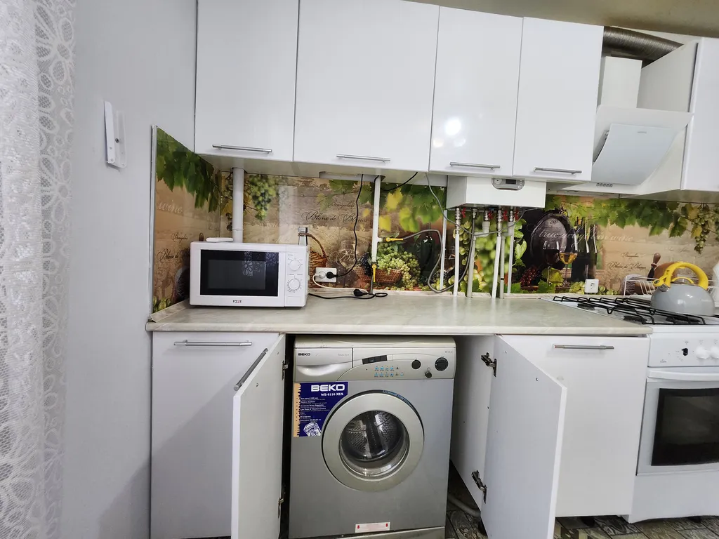 Двух комнатная квартира в лучшем районе Яблочного