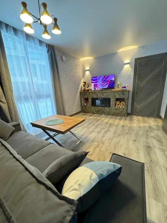 "Охта  Адвент" 53 м. "Лес" с камином у курорта