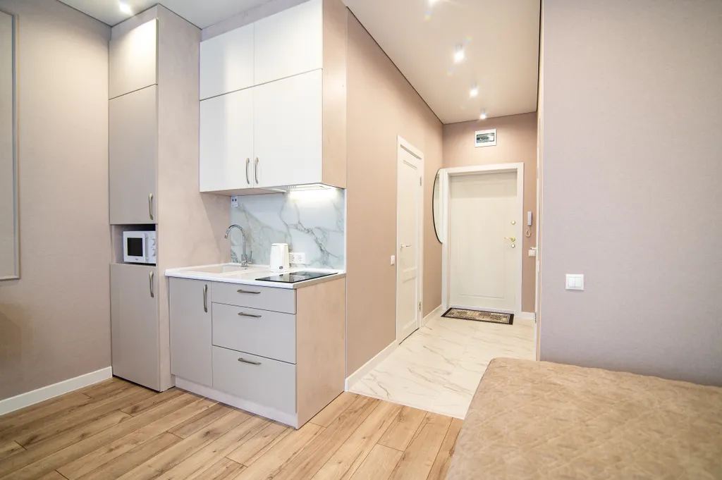 Уютная квартира - студия с кондиционером недалеко от аэропорта