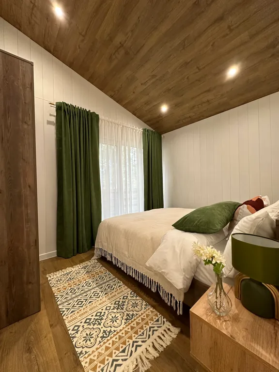 Дом в соснах, недалеко от центра  Казани