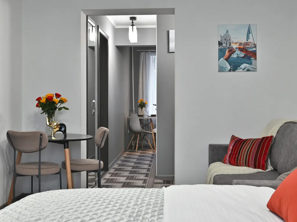 Трёхкомнатная квартира для большой компании в центре города