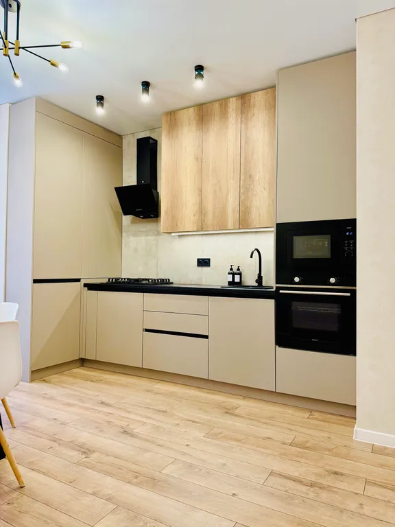 Роскошная двухкомнатная квартира у фонтана