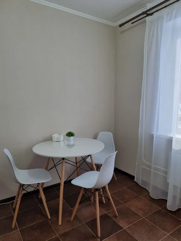 Квартира с новым ремонтом на Высоцкого 42