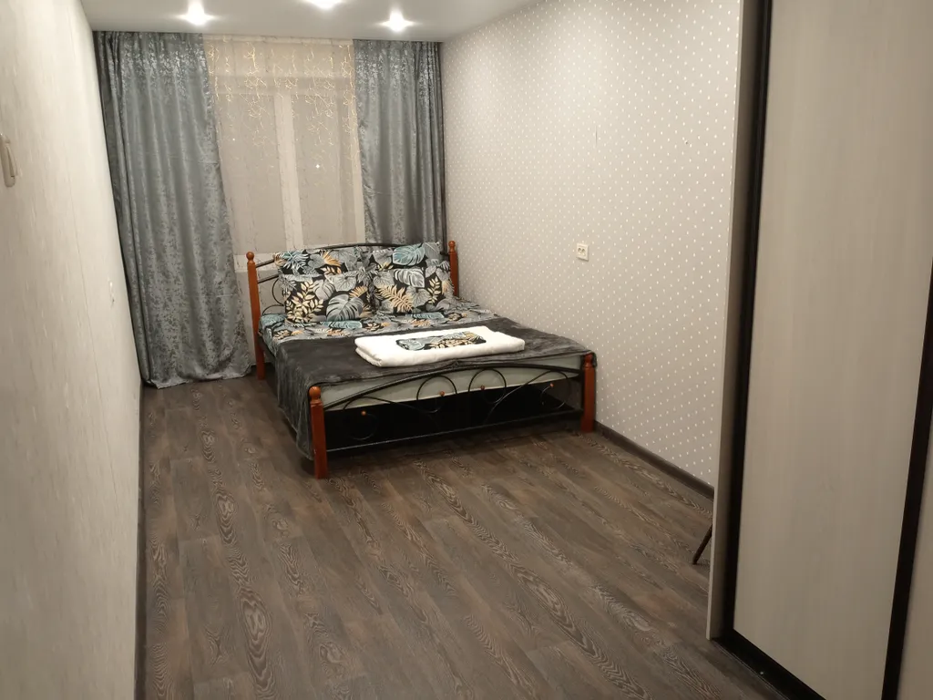 Комфортная двухкомнатная квартира рядом с центром — аренда посуточно в Красноярск