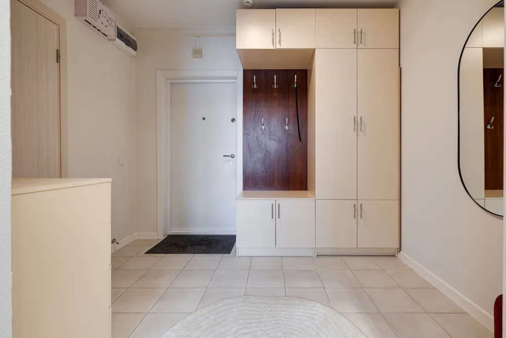 Большая уютная студия на 4х рядом с метро