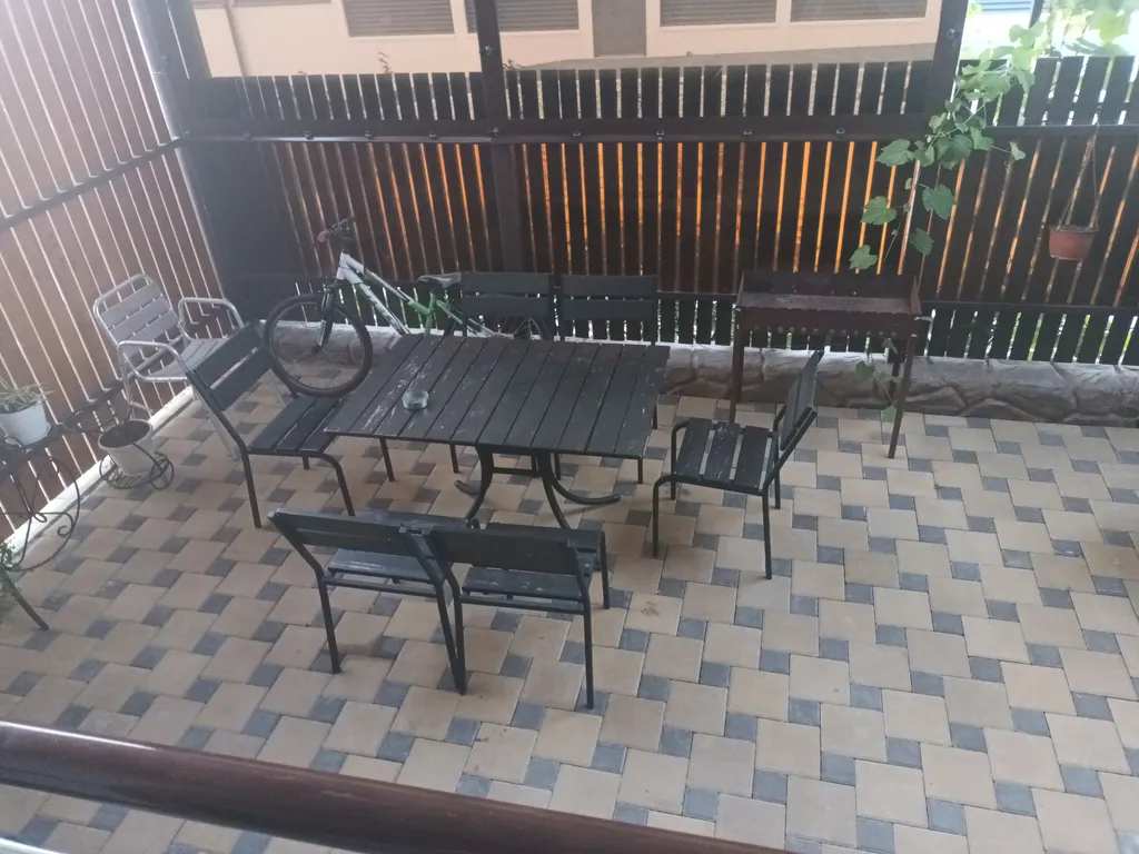 Дом с бассейном