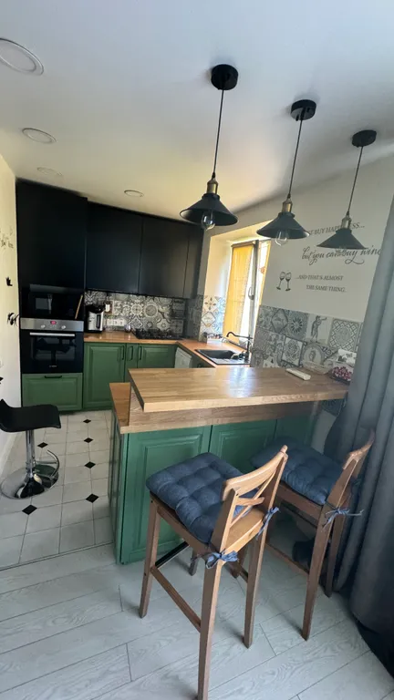 Уютная 3-комнатная квартира в центре города — аренда посуточно в Хабаровск