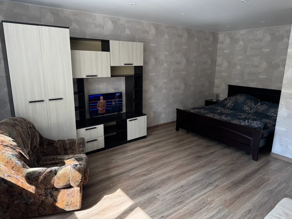 Чистая квартира с хорошим расположением