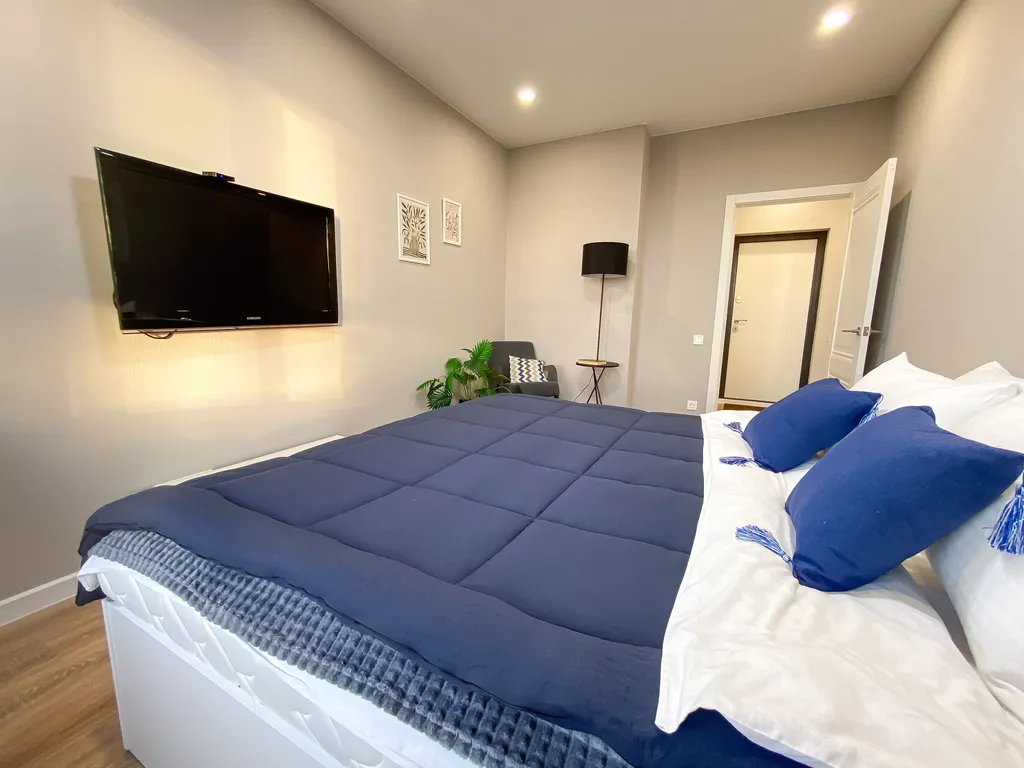 Квартира с кроватью 180*200