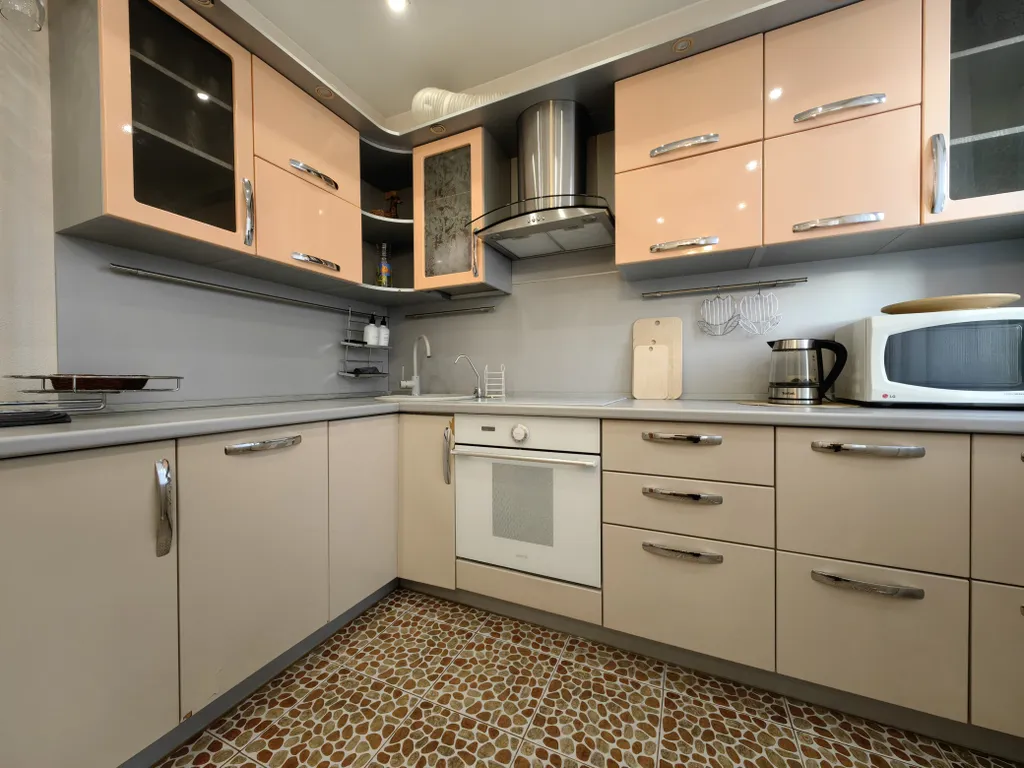 Удобное расположение: 1-комнатная квартира  у Севмаша