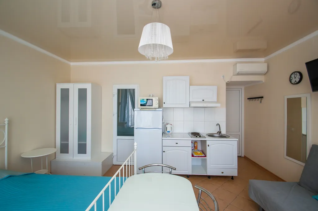 Студия с балконом астра 4