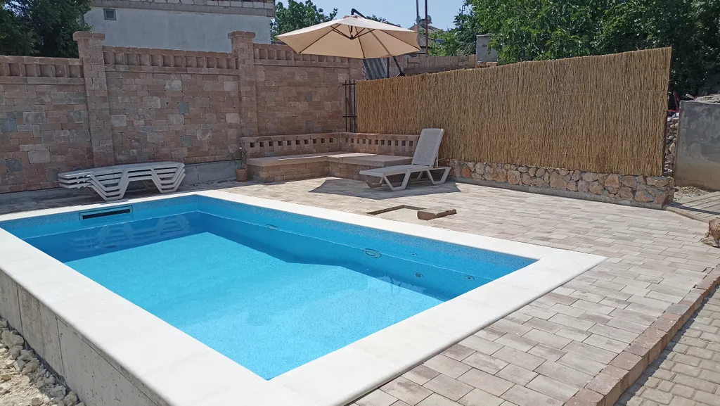 Квартира Двухкомнатный номер с живописным видом на Лабораторную балку — аренда посуточно в Севастополь