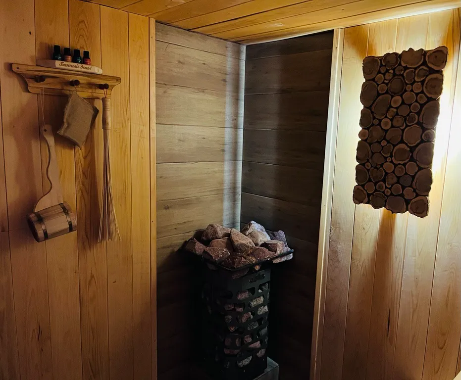 Уютный дом среди гор