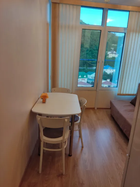 Классная квартира с видом на горы