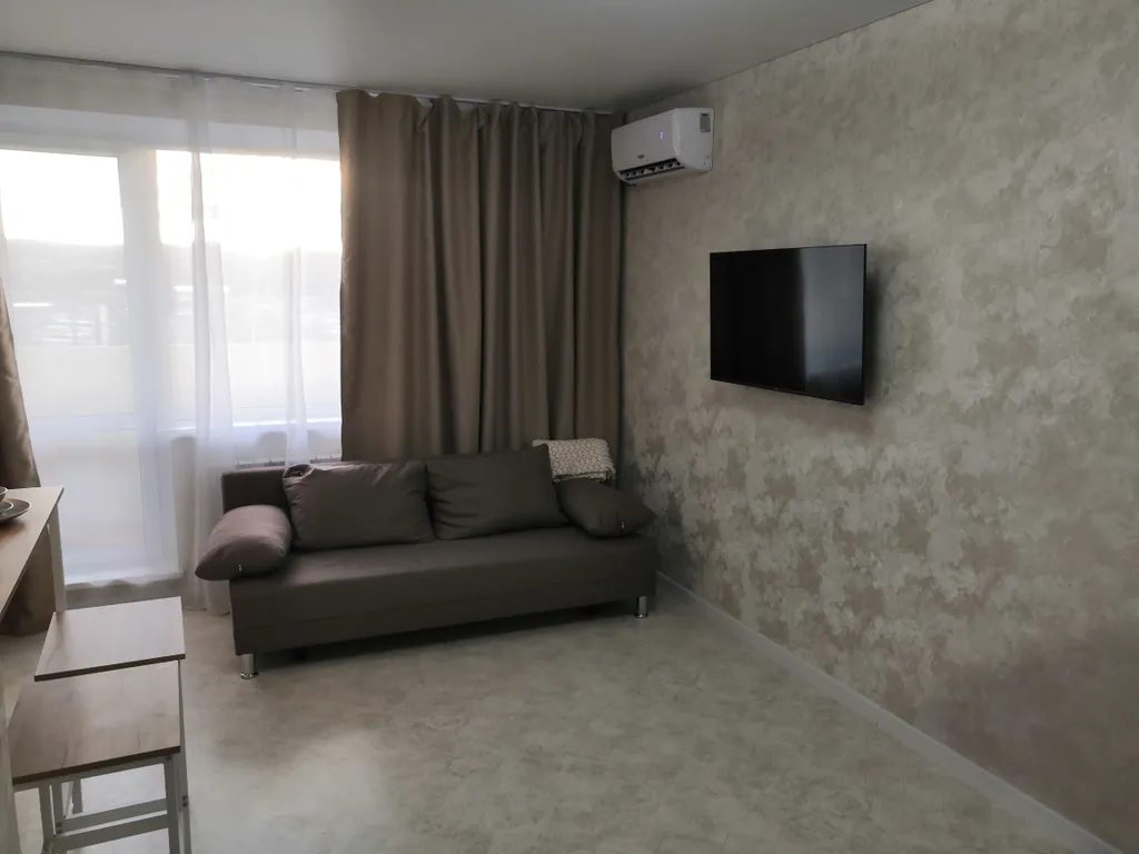 Уютная 1-комнатная квартира (комната+гостиная) — аренда посуточно в Миасс