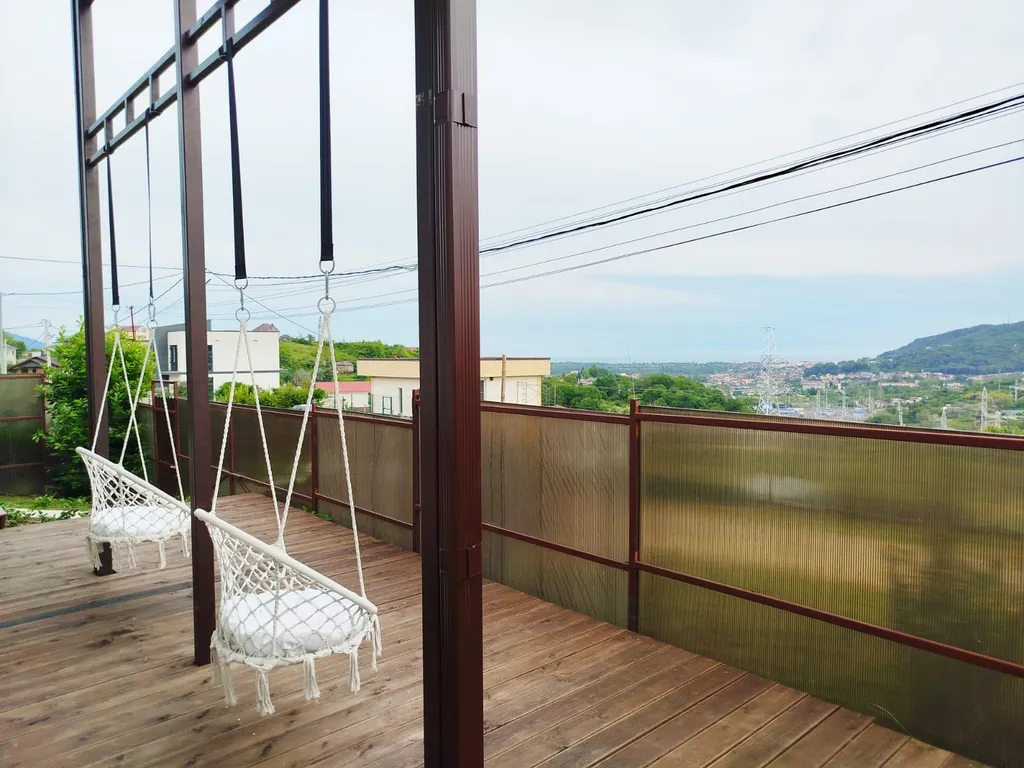 Дом в стиле шале с видом на море в 20 минутах от Сириуса