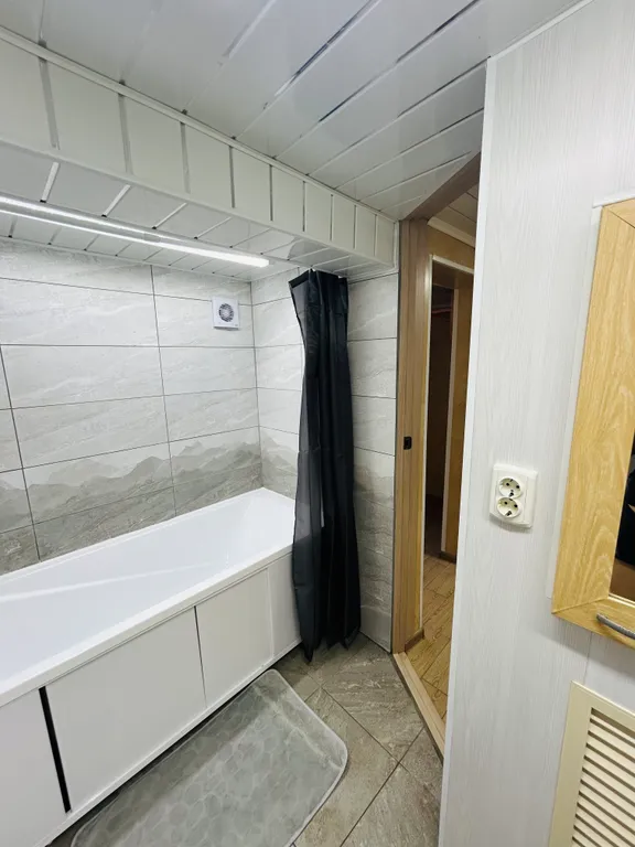 Домик в центре города