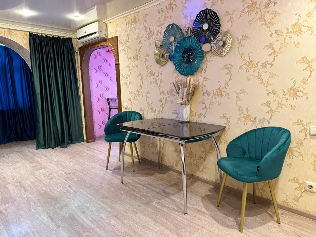 2-к квартира в самом центре, два квартала от жд вокзала