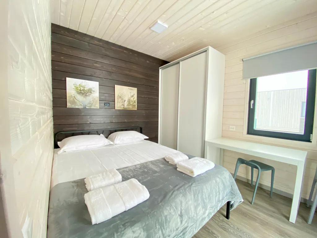 Коттедж Новый комфортабельный дом для отдыха на берегу лесного озера Маролампи — Санкт-Петербург